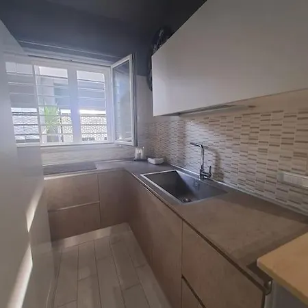 Villa Flower's House Di Doris Simone