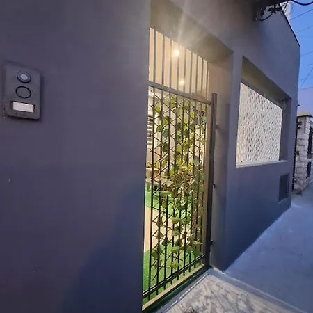 Flower's House Di Doris Simone Villa