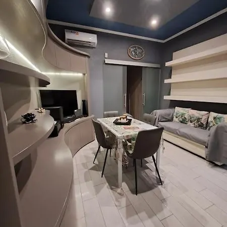 Villa Flower's House Di Doris Simone