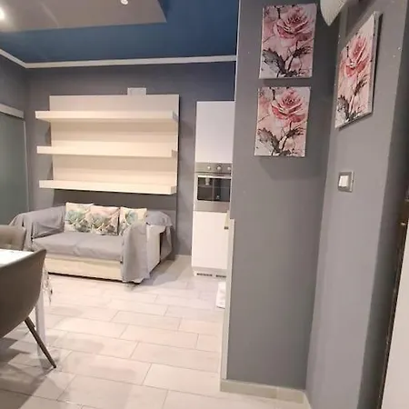 Flower's House Di Doris Simone Bari