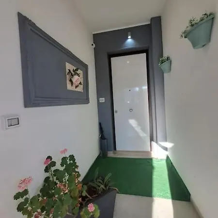 Flower's House Di Doris Simone *