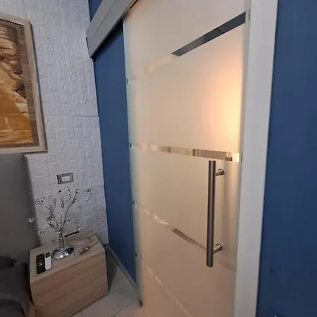 Flower's House Di Doris Simone