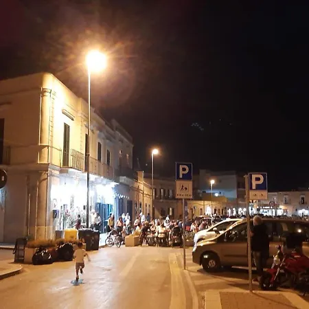 Flower's House Di Doris Simone Bari