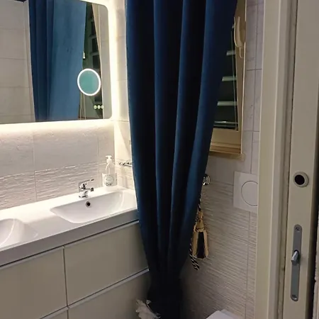 Flower's House Di Doris Simone Villa *