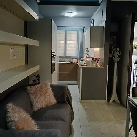 Villa Flower's House Di Doris Simone Bari