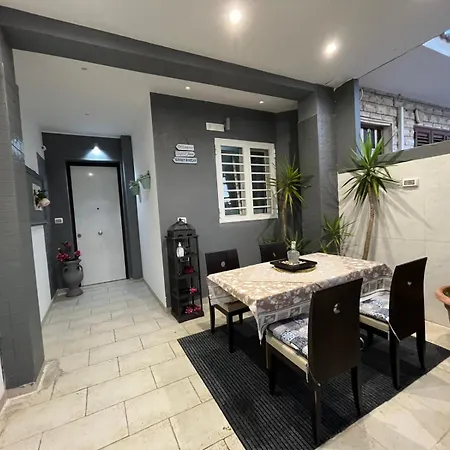 Flower's House Di Doris Simone Villa *