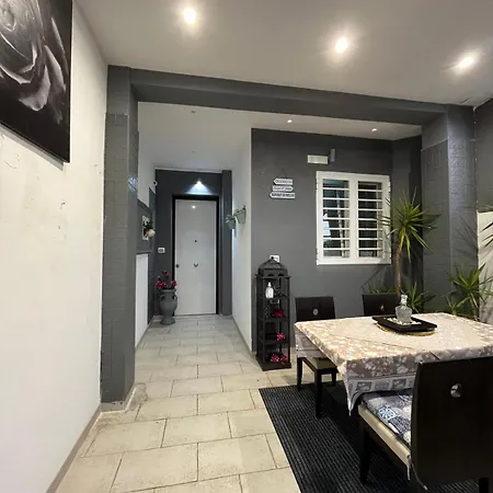 Villa Flower's House Di Doris Simone *