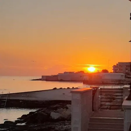 Villa Flower's House Di Doris Simone