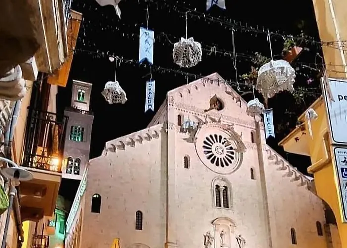 Flower's House Di Doris Simone