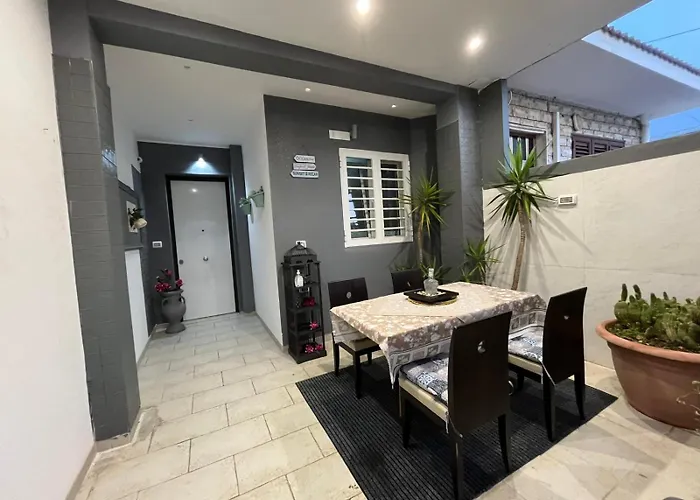 Flower's House Di Doris Simone Villa *